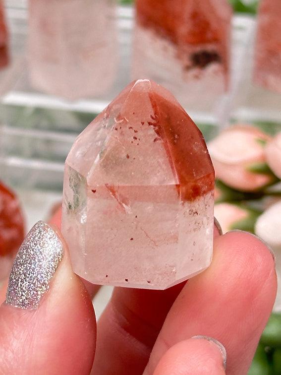 hematite-polka-dot-quartz-point