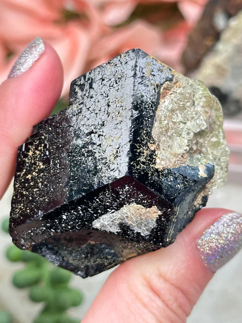 UV Hyalite Opal Black Tourmaline