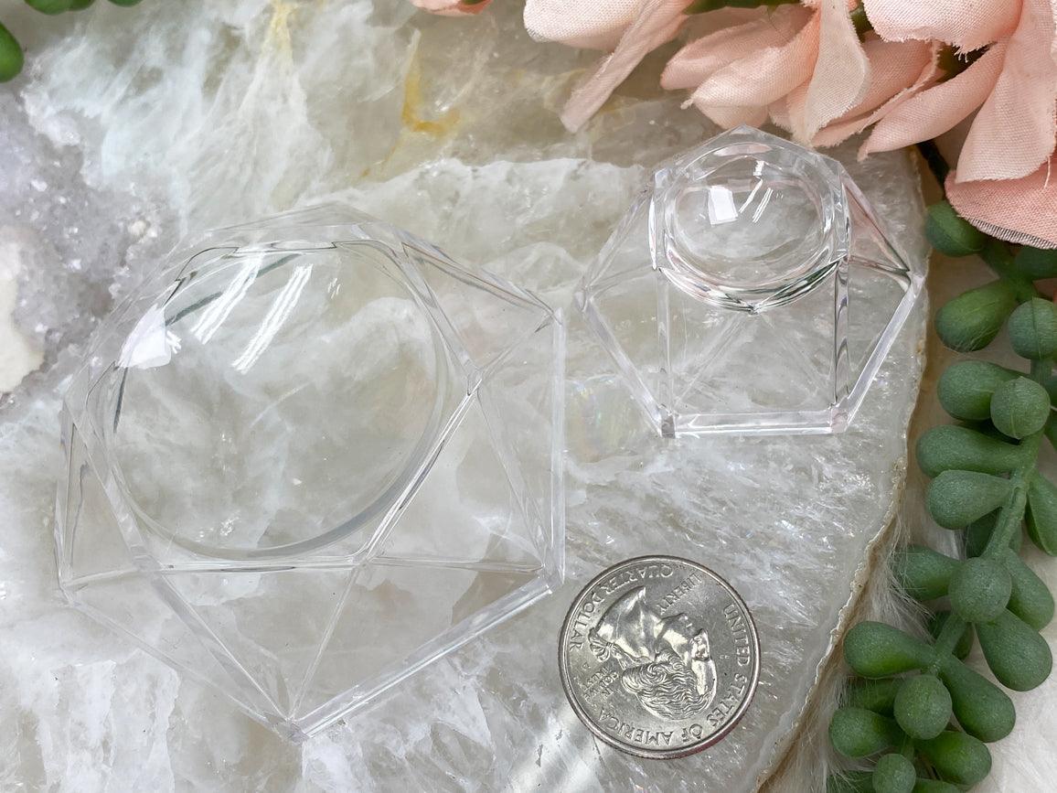 Plastic-Geometric-Sphere-Stand