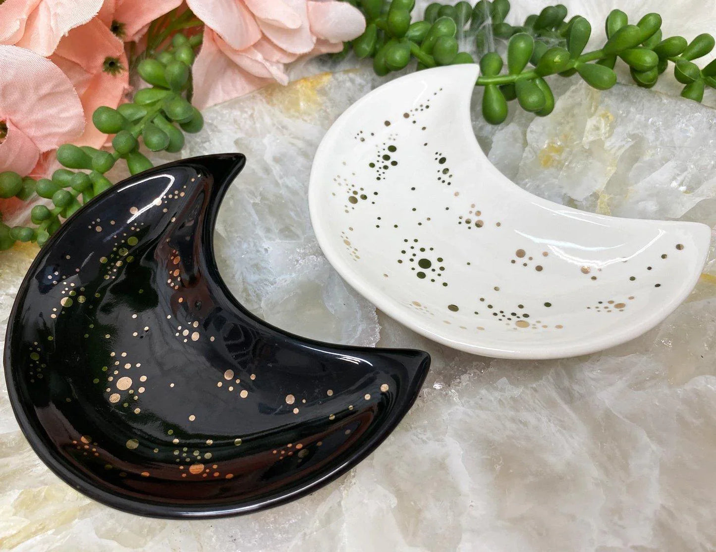 Black-White-Gold-Dot-Crescent-Moon-Jewelry-Dish