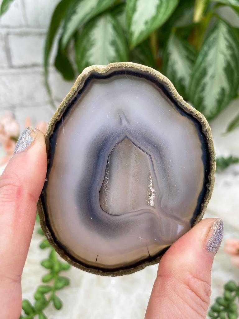 small-gray-agate-slice