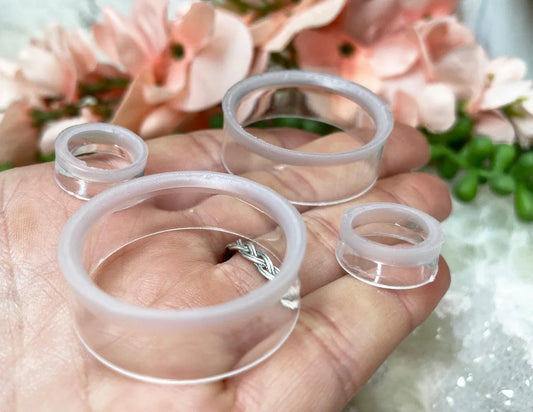 Anti-Slip-Clear-Plastic-Crystal-Sphere-Stands for sale