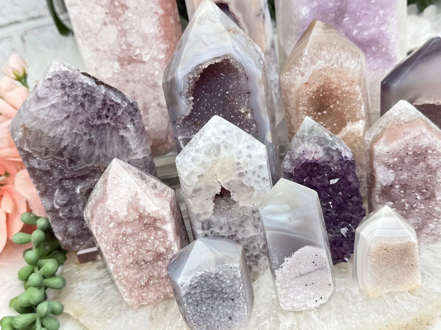 pastel-agate-crystal-points