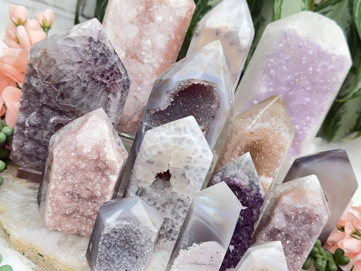 pastel-agate-crystal-points
