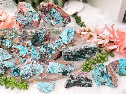 druzy-chrysocolla-with-green-malachite-clusters