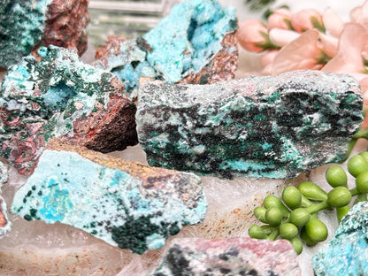 druzy-chrysocolla-with-brown-matrix