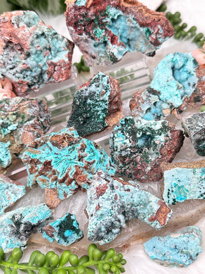 druzy-chrysocolla-with-brown-matrix