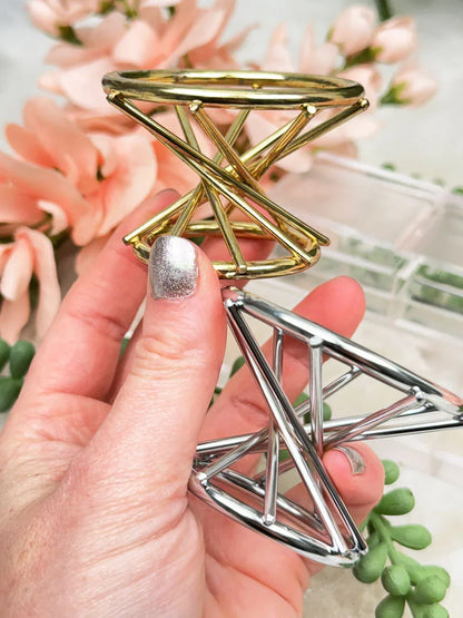 reversible-twist-sphere-stands