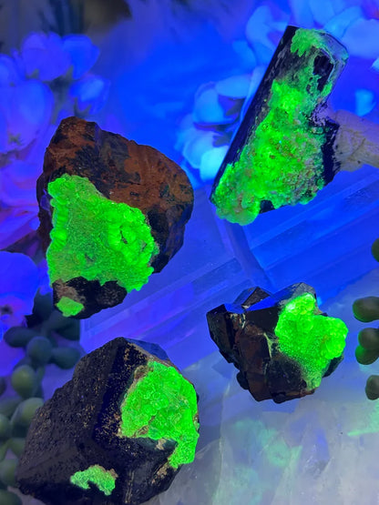 UV Hyalite Opal Black Tourmaline