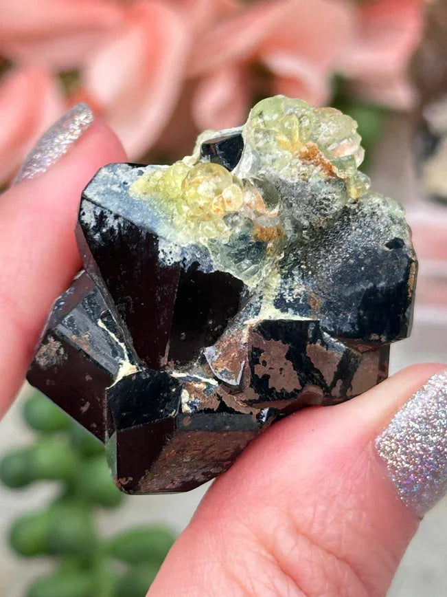 UV Hyalite Opal Black Tourmaline