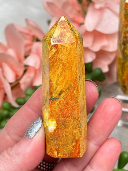 yellow-orpiment-point