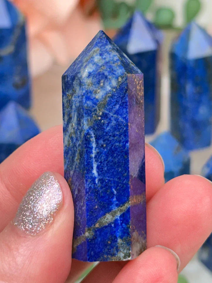 tiny-blue-lapis-point