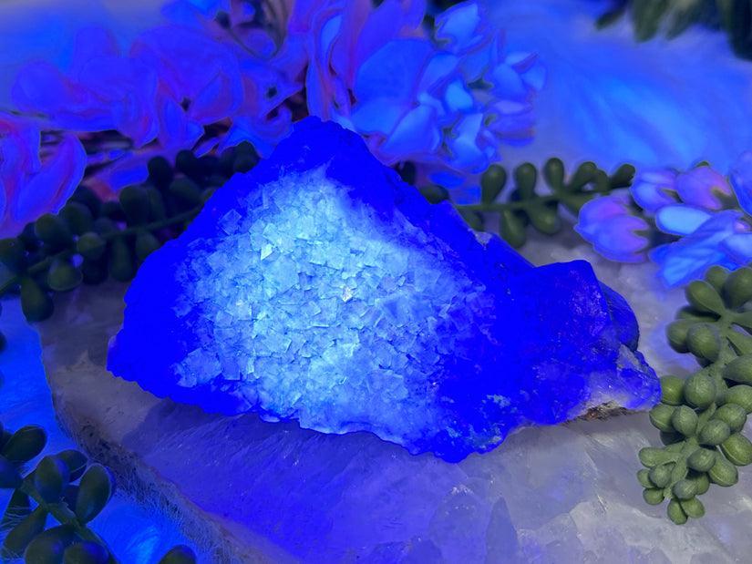 UV Madagascar Green Fluorite