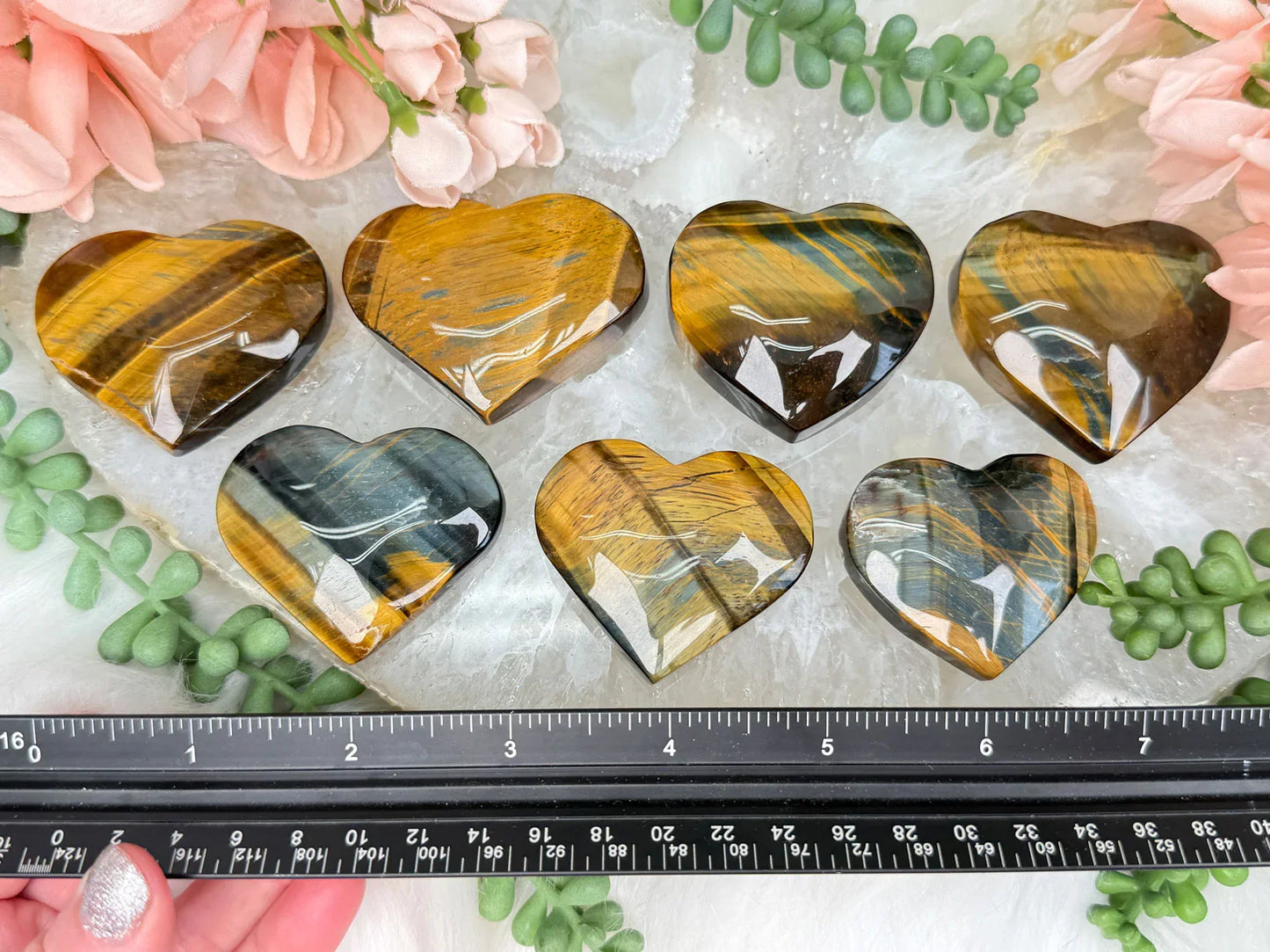 flashy-blue-tiger-eye-heart