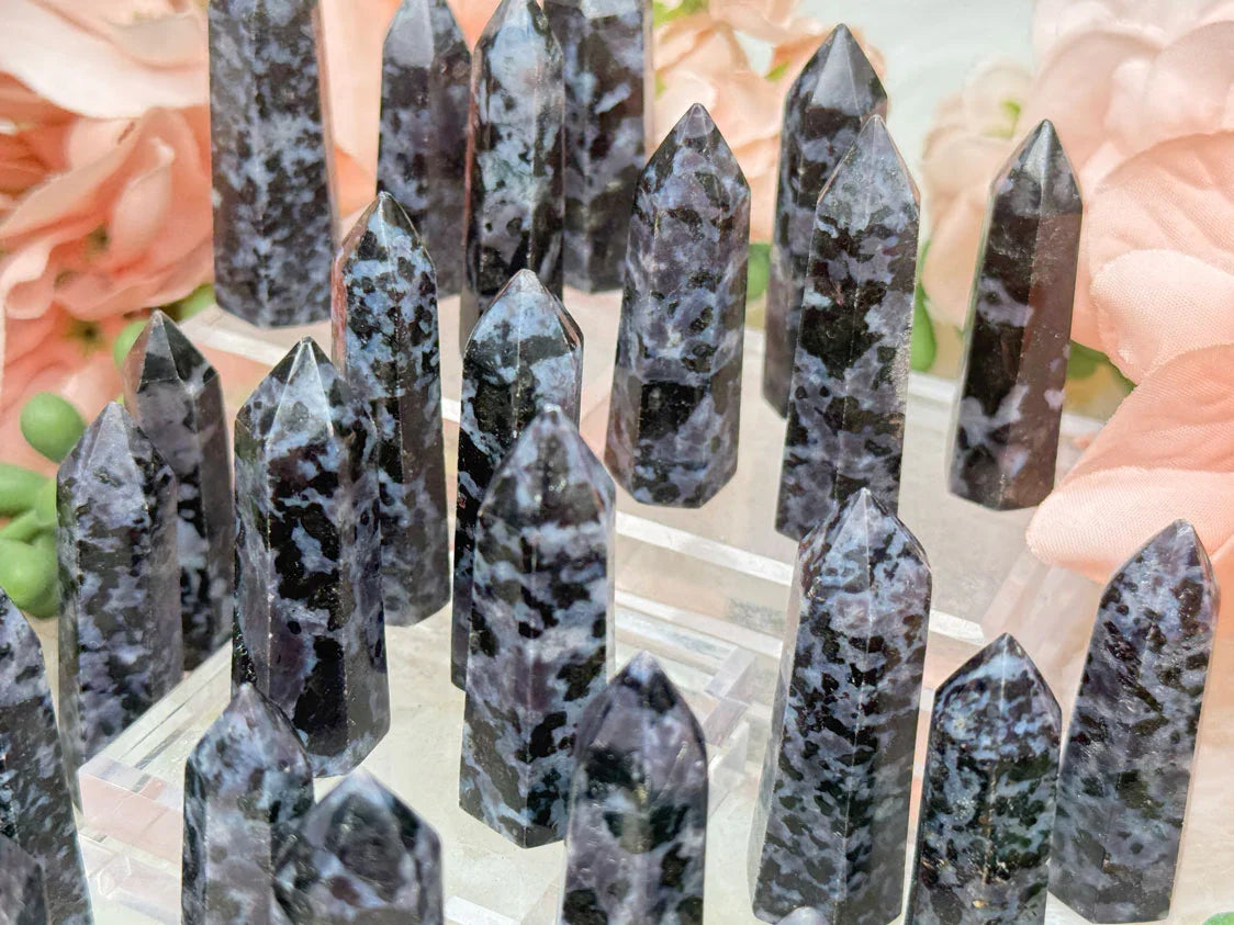 indigo-gabbro-mini-points
