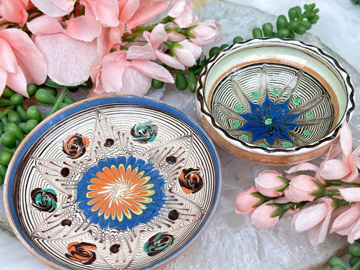 Small vintage bowls