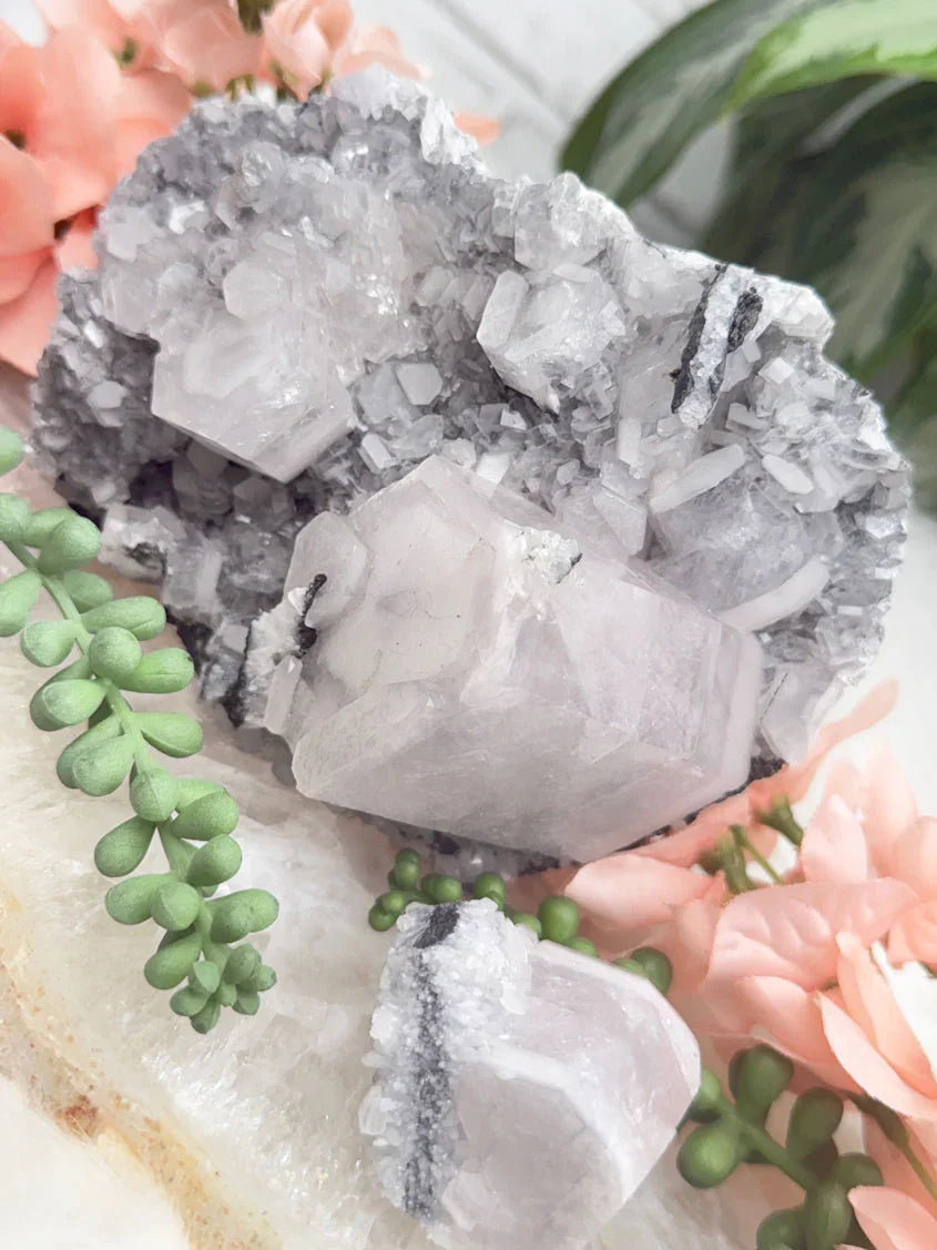 UV Gray Chinese Calcite