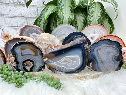 Standing Geodes