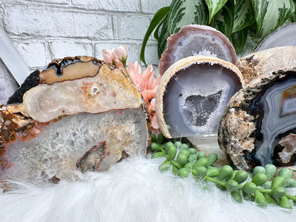 Standing Geodes