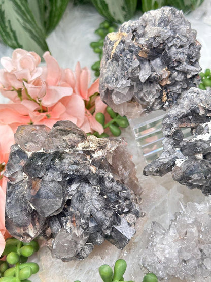 brazil-dark-gray-quartz-cluster