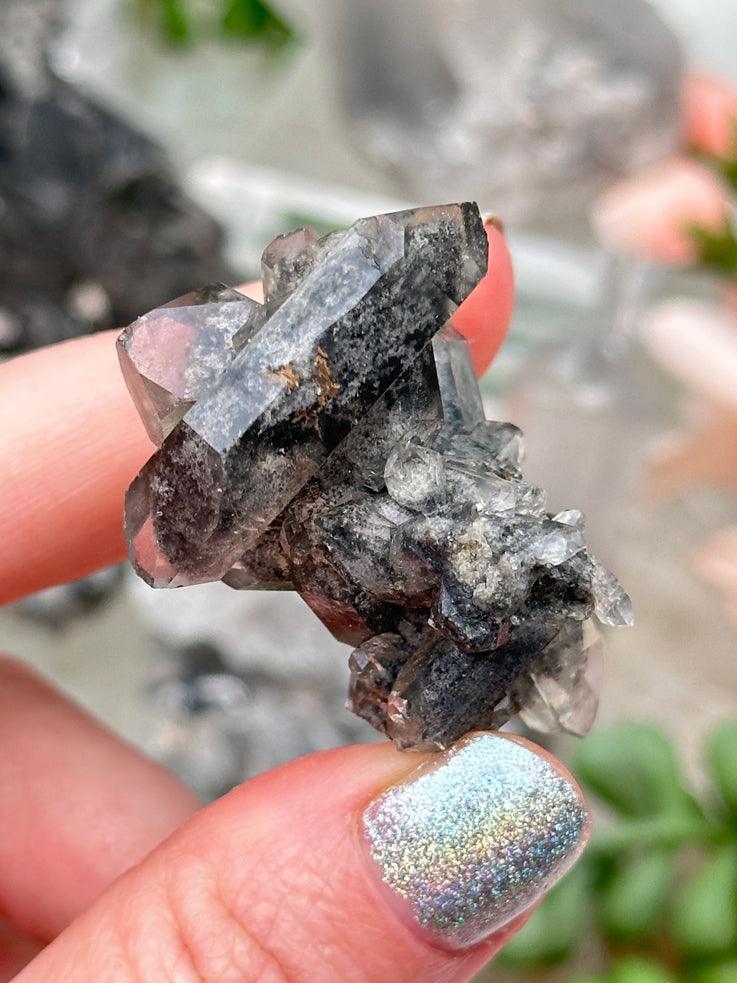 gray-brazil-quartz-cluster