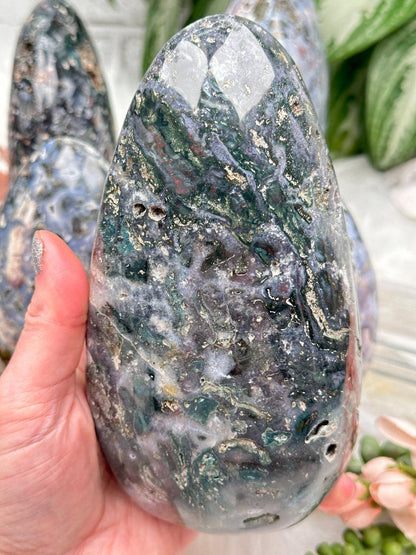 large-cosmic-ocean-jasper-freeform