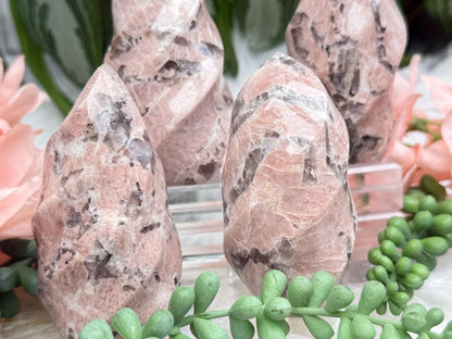 peach-moonstone-flame-crystals