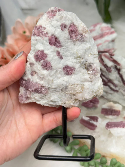 pink-tourmaline-in-albite-crystals