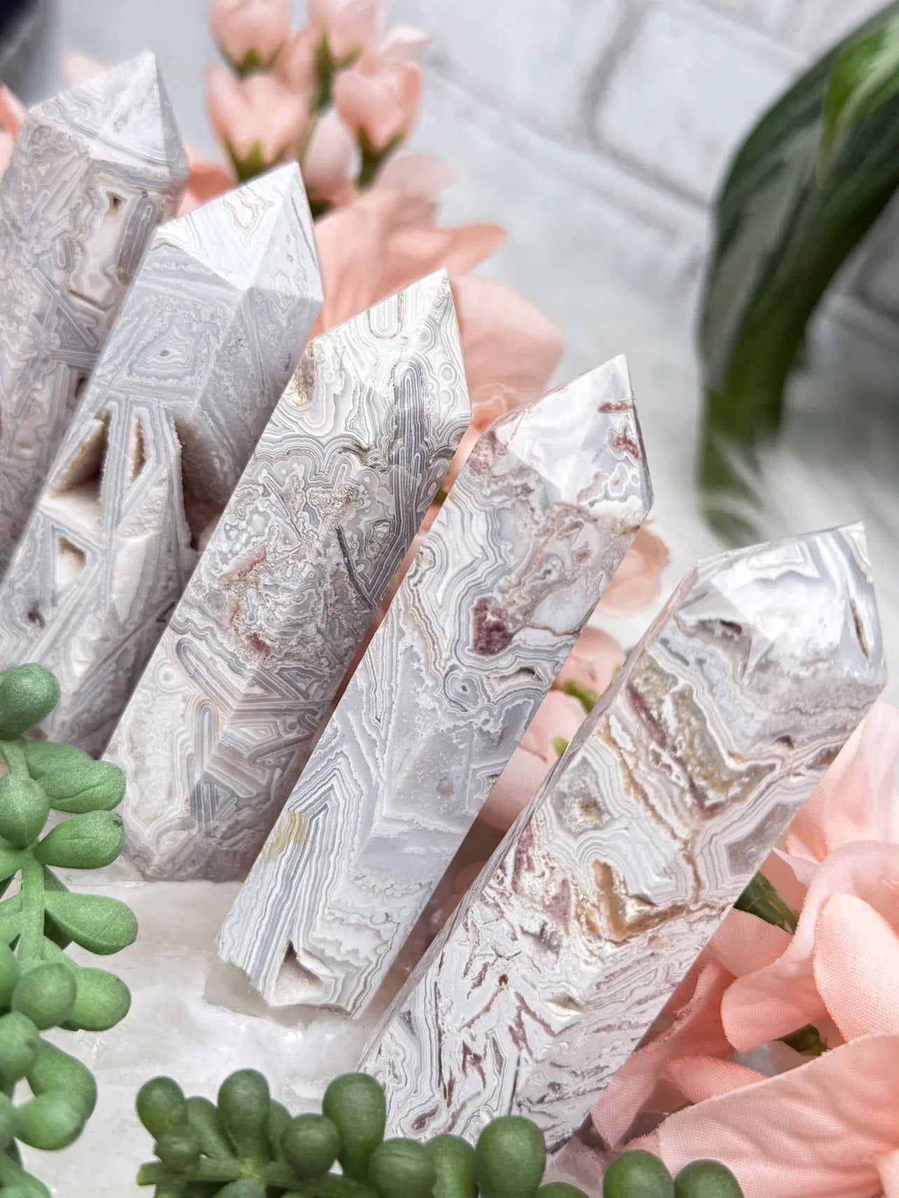 Gray Crazy Lace Agate Points