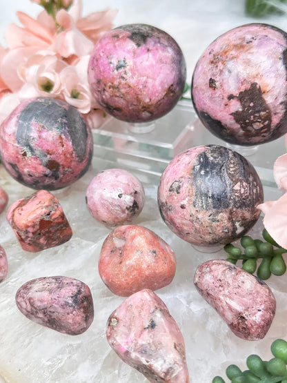 pink-cobaltoan-calcite-spheres-tumbles
