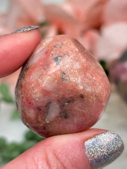 cobaltoan-calcite-sphere