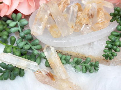 halloysite-in-quartz-points