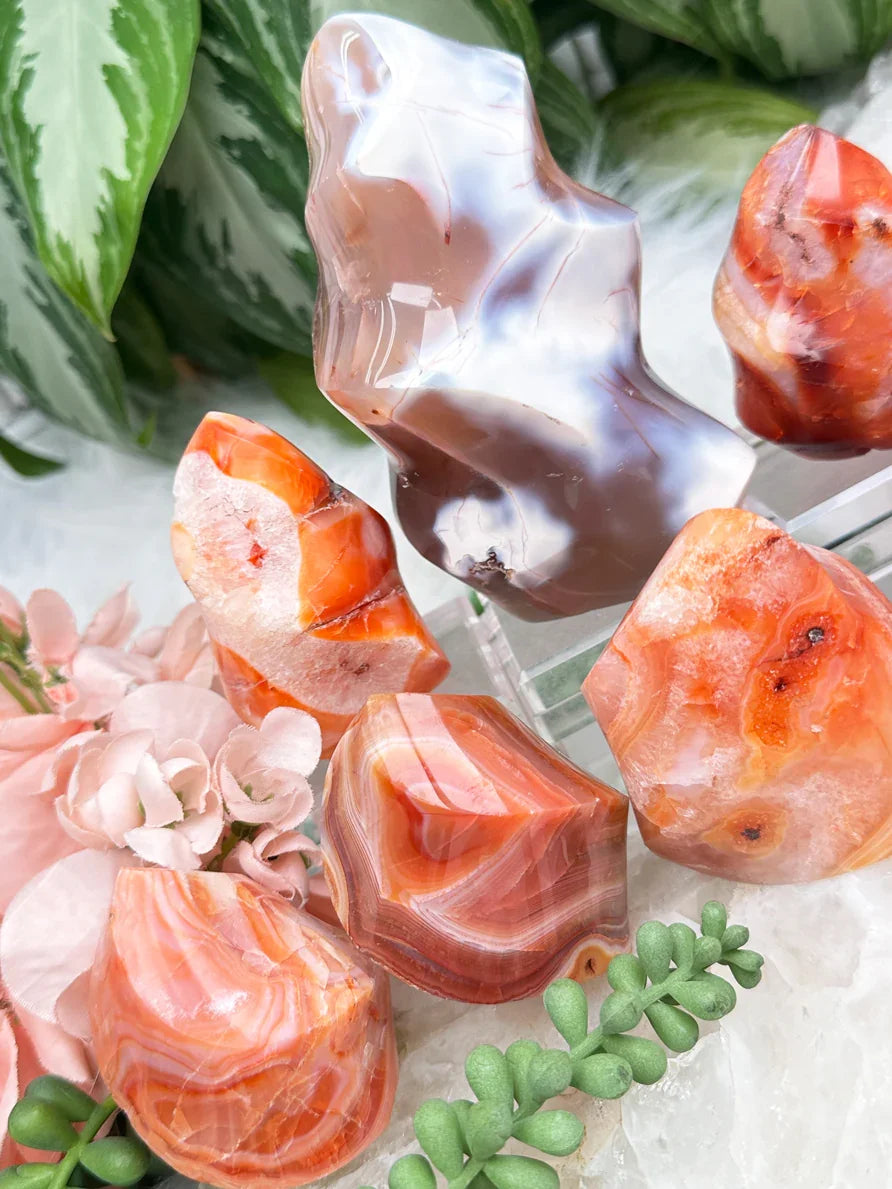 polished-small-carnelian-flames