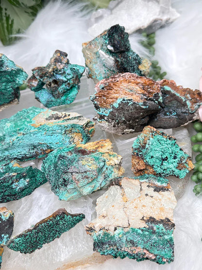 moroccan-malachtie-chrysocolla-specimens