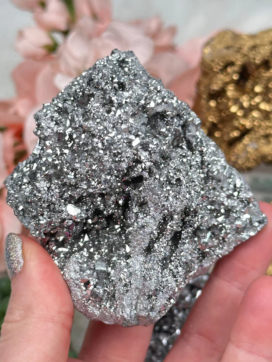 chunky-gold-aura-quartz-geode