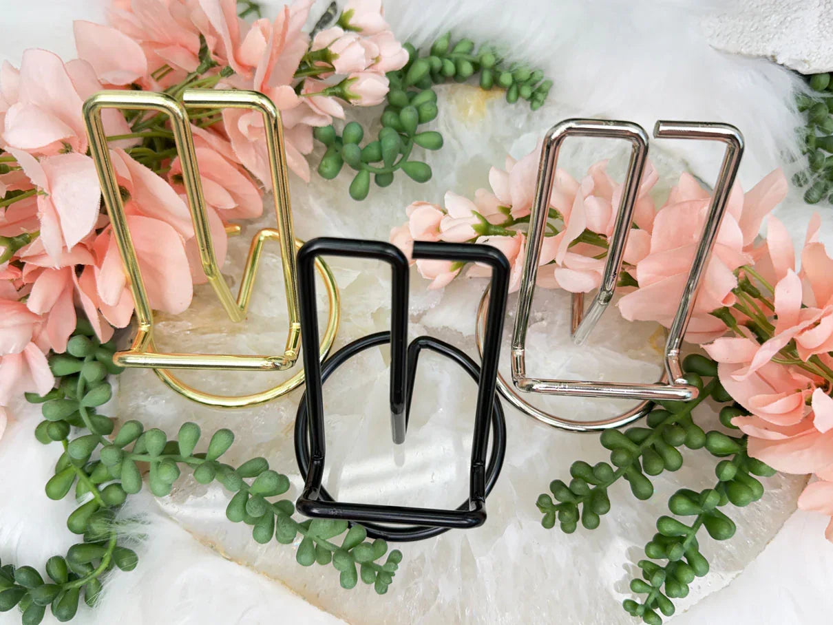 large-metal-crystal-stands