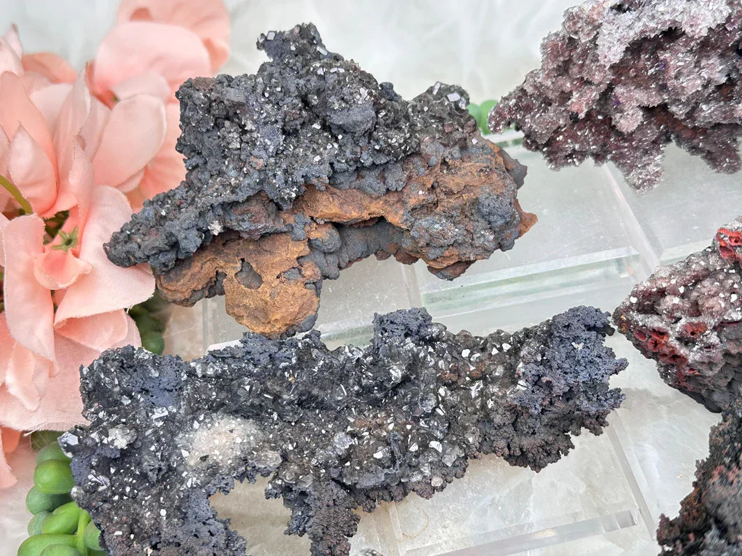 mexican-black-red-calcite-crystal-clusters