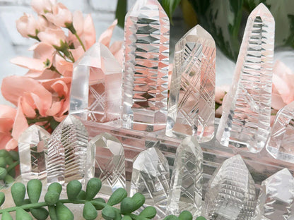 carved-quartz-points-by-walter-lopes