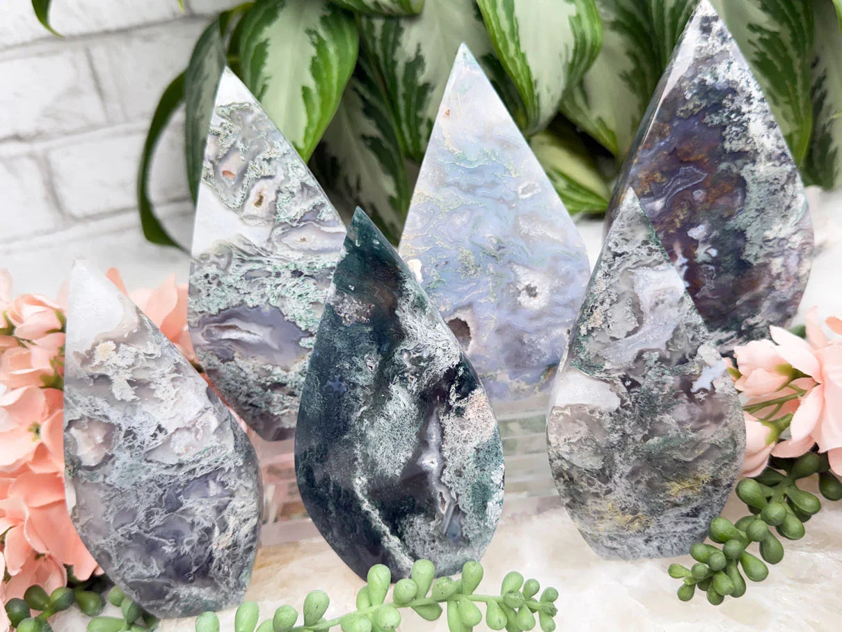 standing-moss-agate-flame-crystals