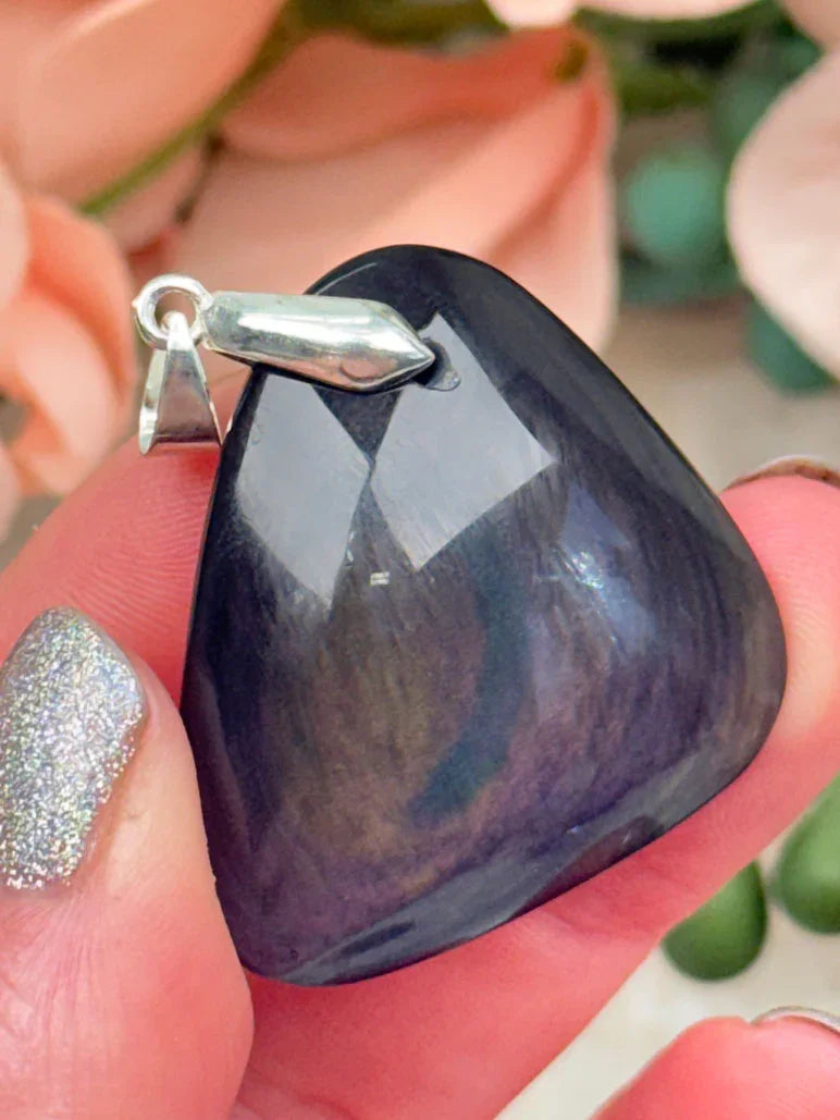 velvent-obsidian-pendant