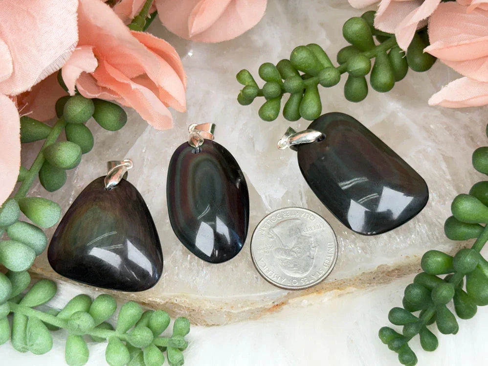 velvent-obsidian-pendant