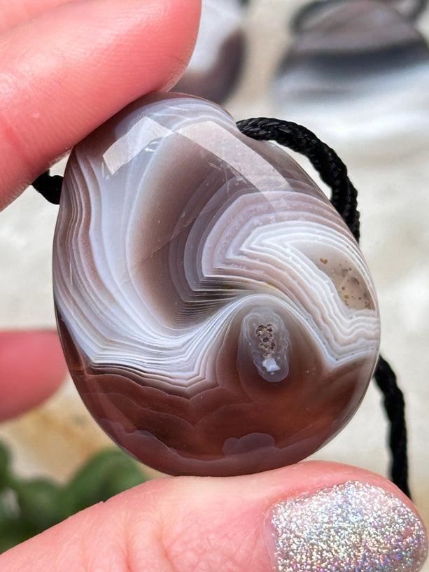 black-banded-agate-pendant