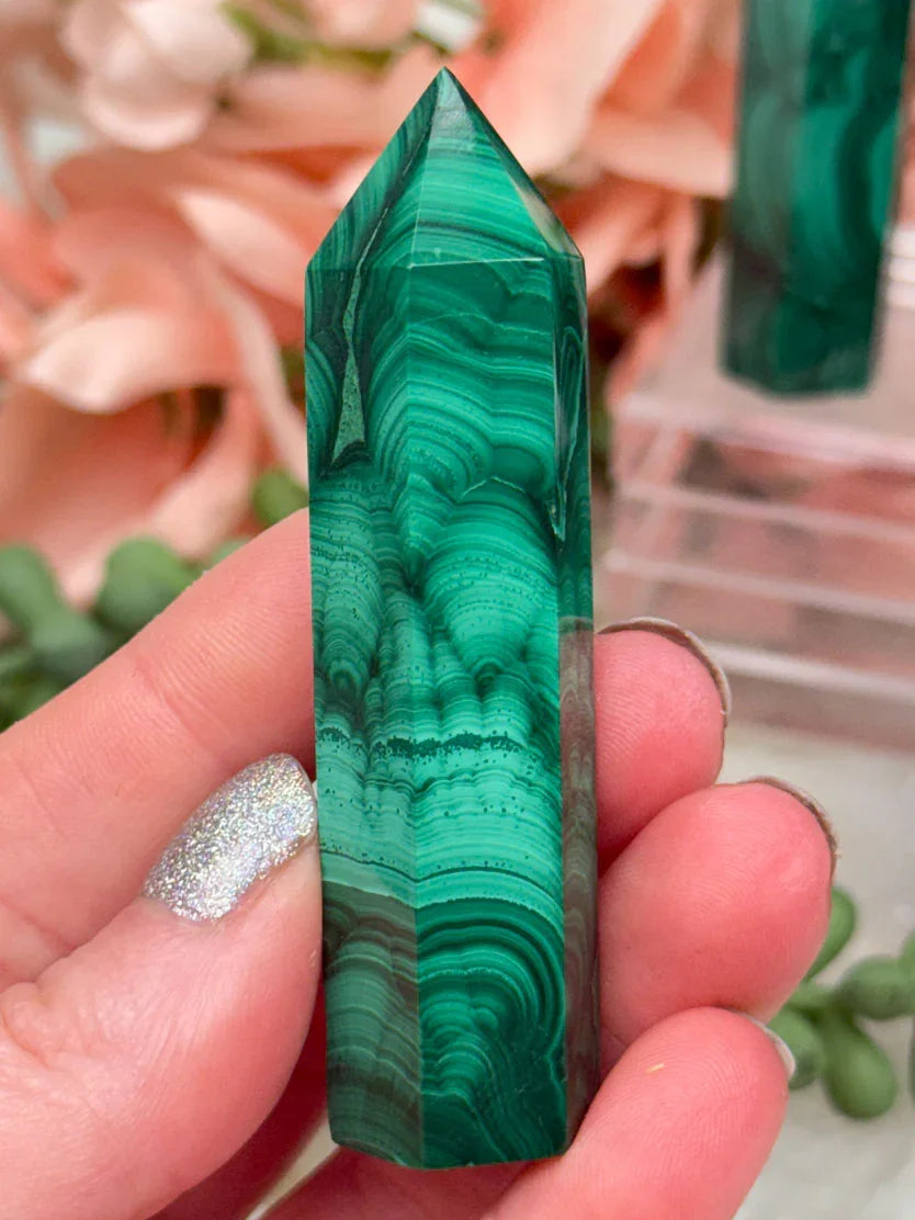 small-dark-green-malachite-point