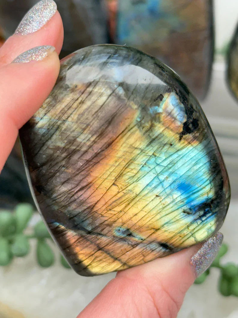 purple-labradorite-crystal