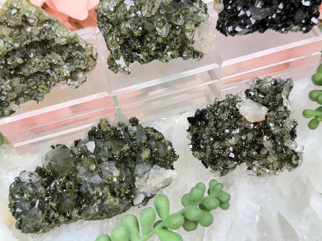 sparkle-green-epdiote-quartz-from-turkey