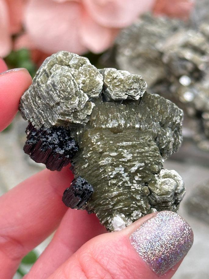 black-tourmaline-mica-quartz