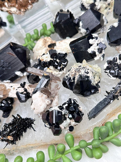 black-tourmaline-microline