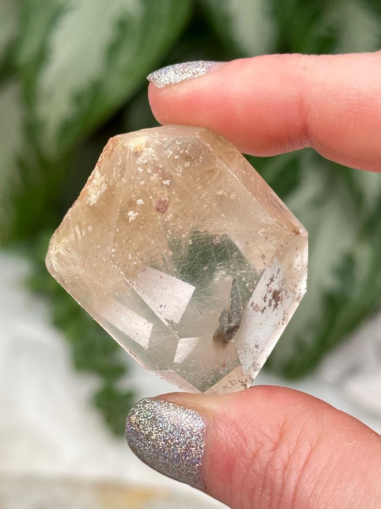 silver-white-rutile-quartz-point