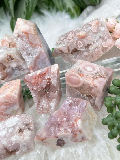 cute-flower-agate-freeform-pieces