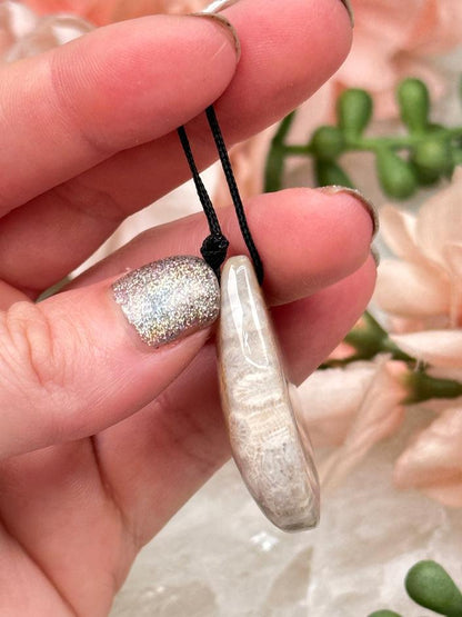 light-fossil-coral-pendant